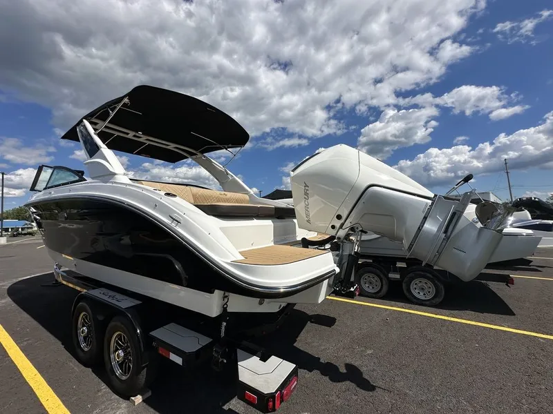 Slide: The Image of Sea Ray SDX 250 Outboard 2026 - 4