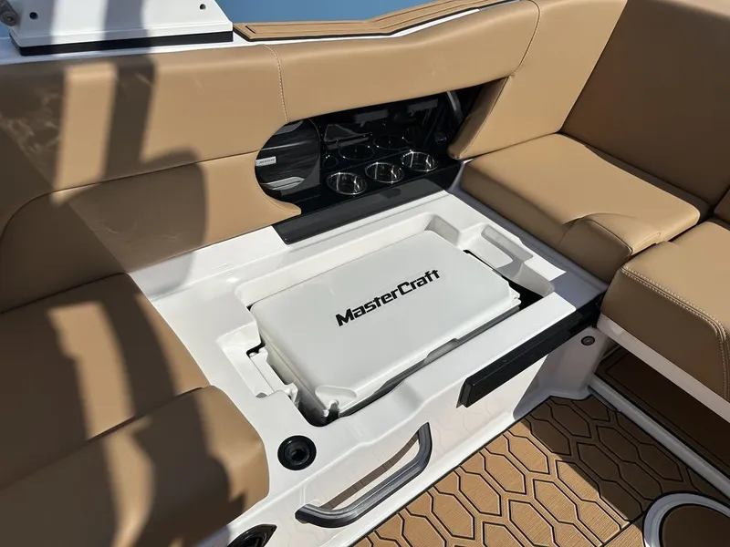 Slide: The Image of MasterCraft NXT23 2026 - 16