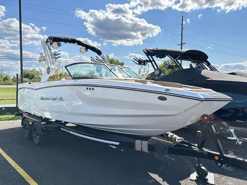 The Image of MasterCraft NXT23 2026 - 0