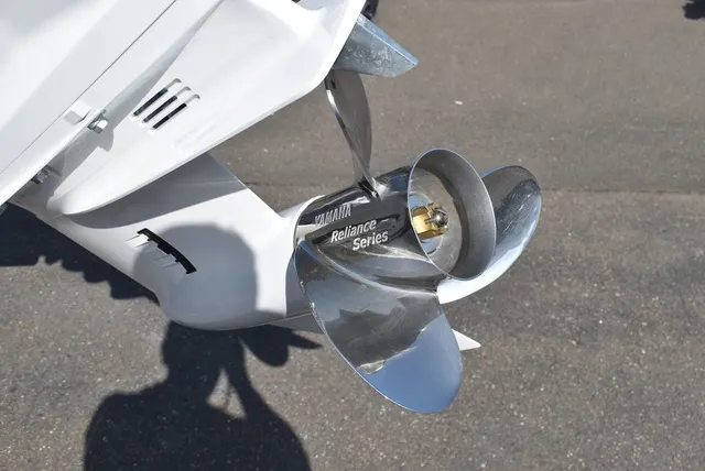 Slide: The Image of Key West Boats 203 FS 2026 - 37