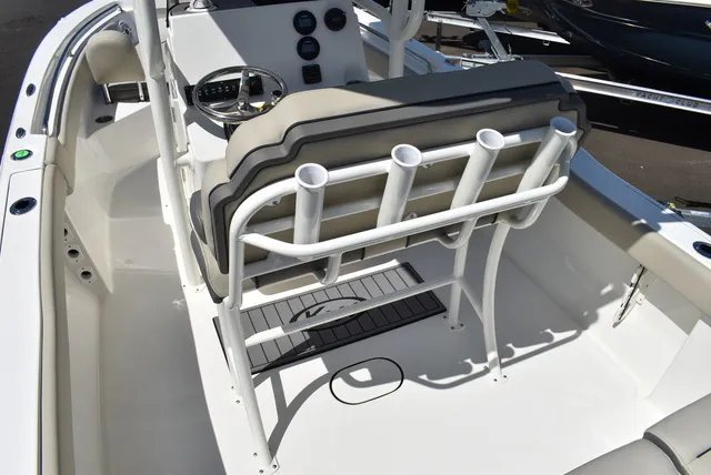 Slide: The Image of Key West Boats 203 FS 2026 - 31