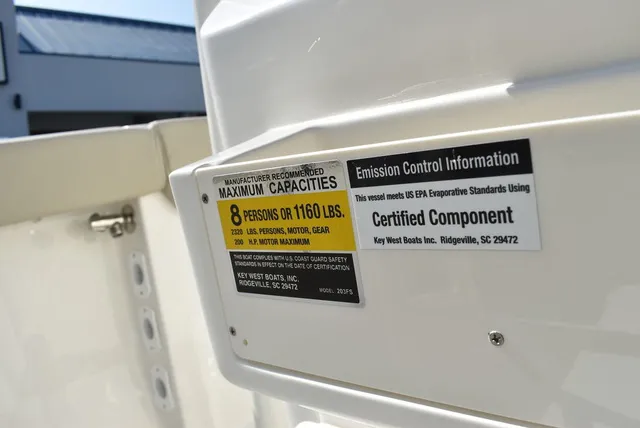 Slide: The Image of Key West Boats 203 FS 2026 - 21