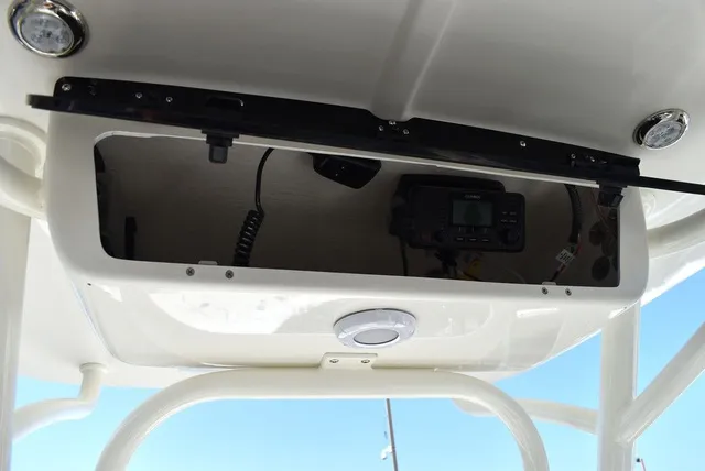 Slide: The Image of Key West Boats 203 FS 2026 - 13