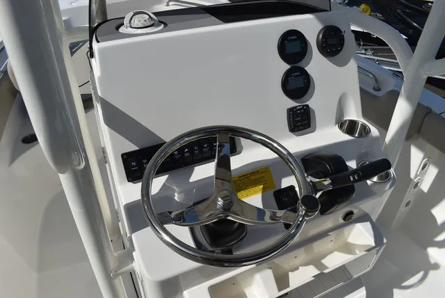Slide: The Image of Key West Boats 203 FS 2026 - 15