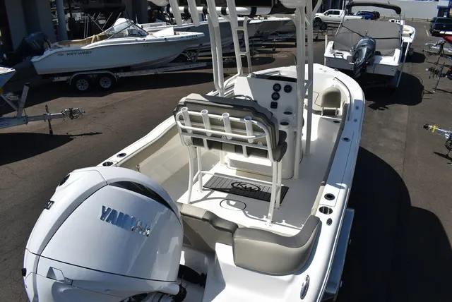 Slide: The Image of Key West Boats 203 FS 2026 - 8