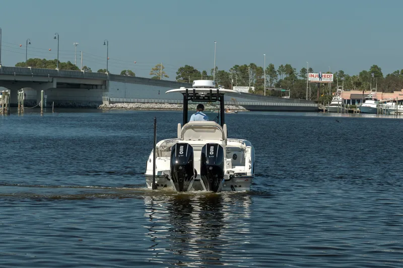Slide: The Image of Boston Whaler 280 Dauntless 2027 - 2