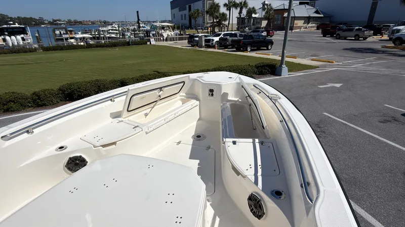 Slide: The Image of Boston Whaler 280 Dauntless 2027 - 12