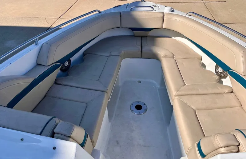 Slide: The Image of Formula 270 BOWRIDER 2012 - 8