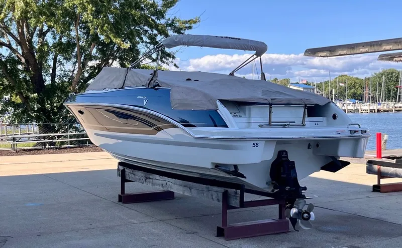 Slide: The Image of Formula 270 BOWRIDER 2012 - 5
