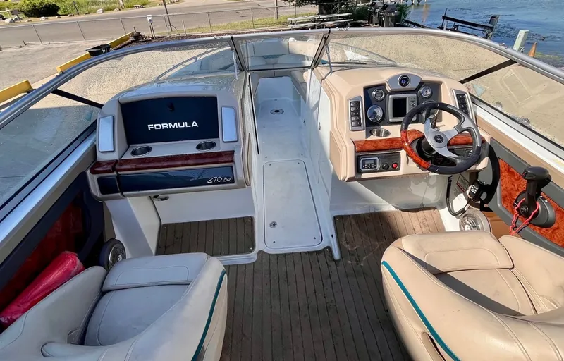 Slide: The Image of Formula 270 BOWRIDER 2012 - 14