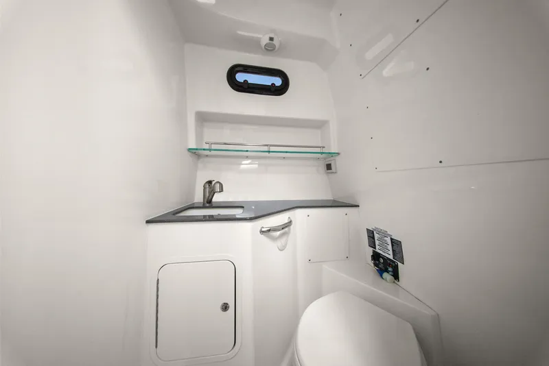 Slide: The Image of Boston Whaler 325 CONQUEST 2023 - 20