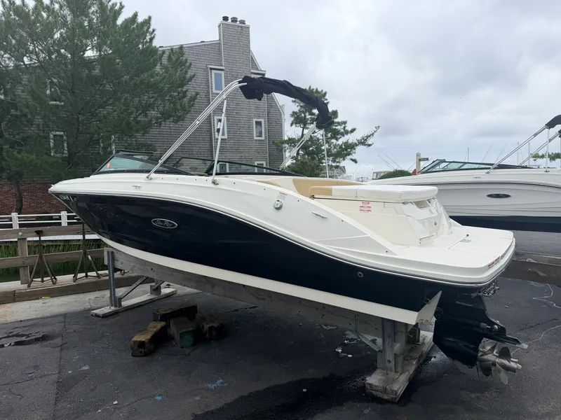The Image of Sea Ray SPX 230 2018 - 0