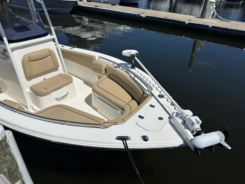 Slide: The Image of NauticStar 2302 LEGACY 2020 - 27