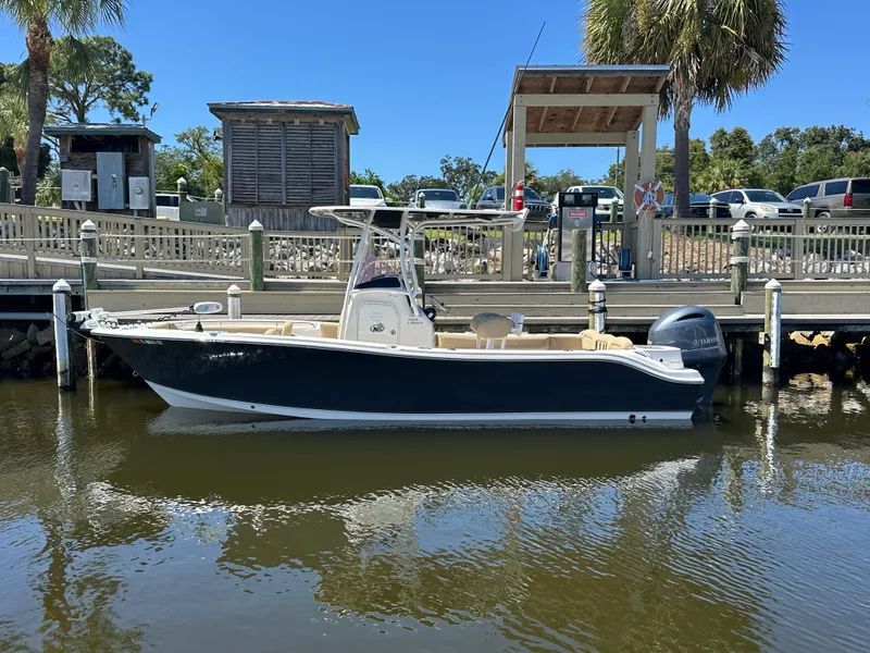 The Image of NauticStar 2302 LEGACY 2020 - 0