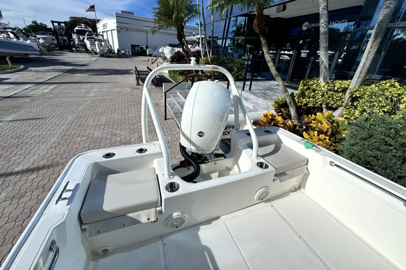 Slide: The Image of Boston Whaler 190 Montauk 2027 - 9