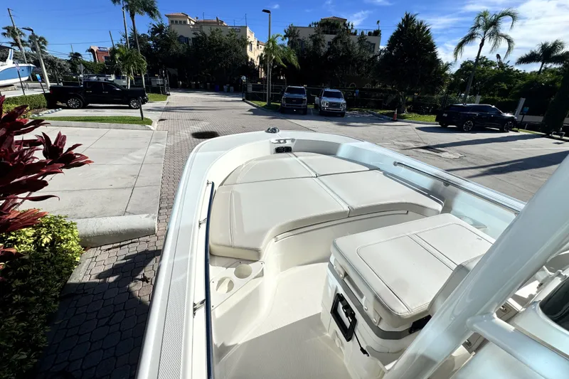 Slide: The Image of Boston Whaler 190 Montauk 2027 - 20