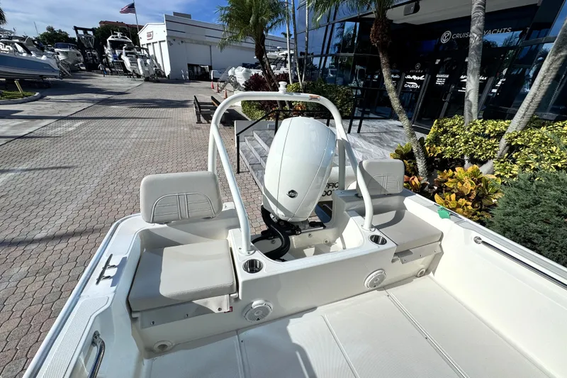 Slide: The Image of Boston Whaler 190 Montauk 2027 - 8