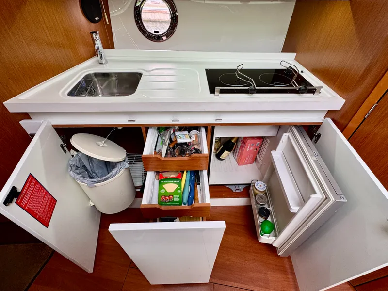 Slide: The Image of Beneteau GRAN TURISMO 38 2014 - 45