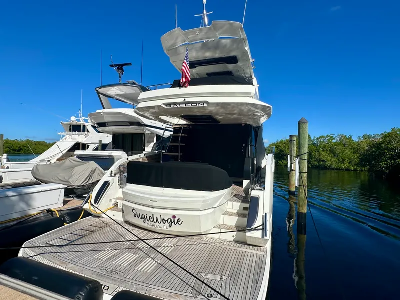 Slide: The Image of Galeon 500 FLY 2025 - 69