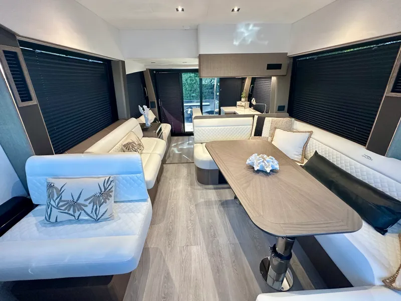 Slide: The Image of Galeon 500 FLY 2025 - 55
