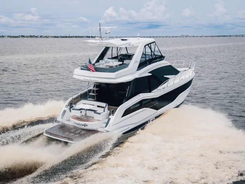 Slide: The Image of Galeon 500 FLY 2025 - 59