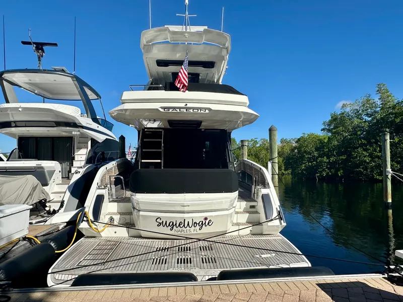 Slide: The Image of Galeon 500 FLY 2025 - 1