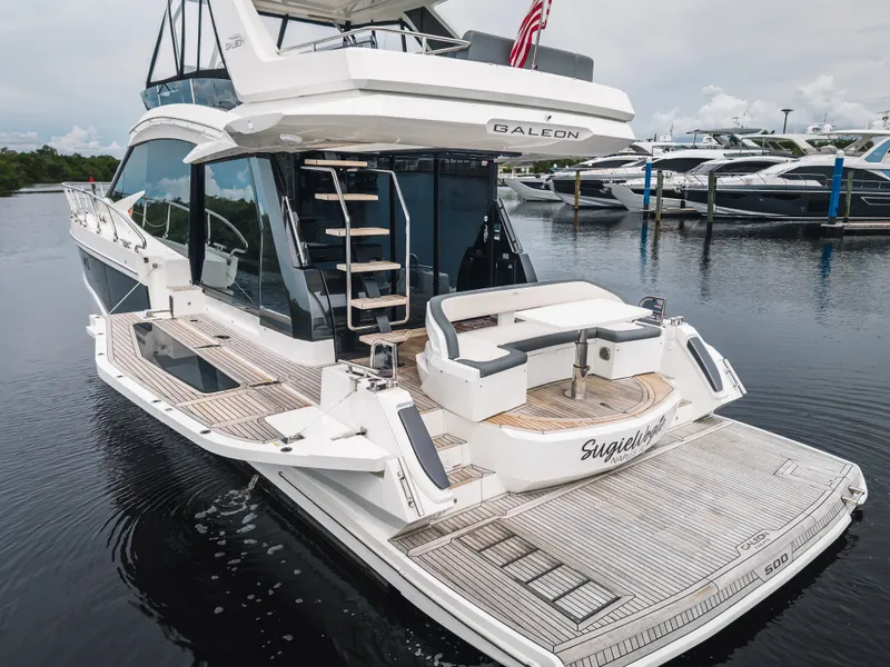 Slide: The Image of Galeon 500 FLY 2025 - 63