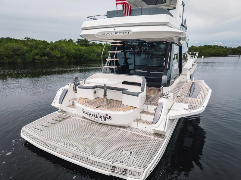 Slide: The Image of Galeon 500 FLY 2025 - 65