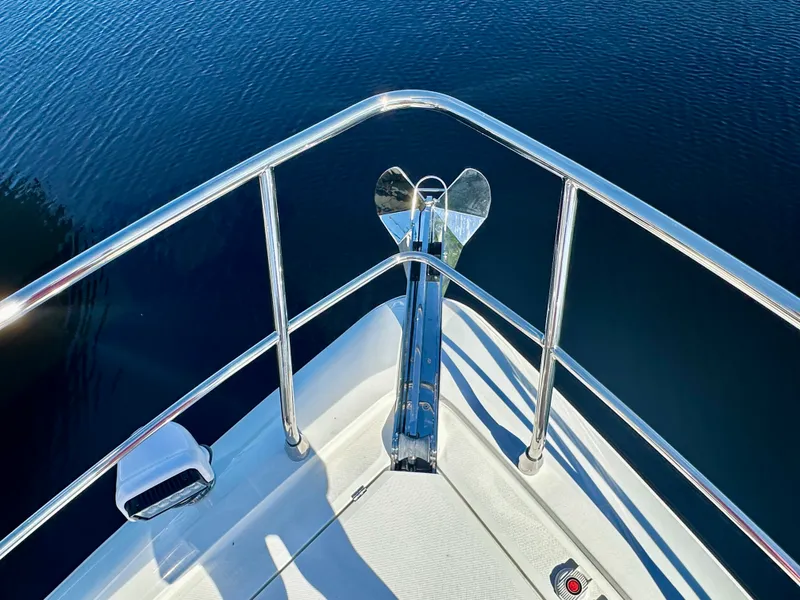Slide: The Image of Galeon 500 FLY 2025 - 10