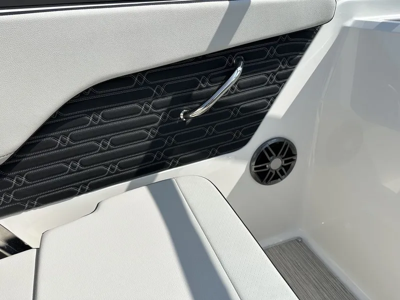 Slide: The Image of Sea Ray SPX 210 Outboard 2026 - 27