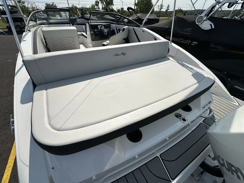 Slide: The Image of Sea Ray SPX 210 Outboard 2026 - 13