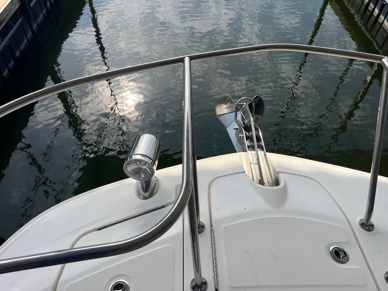 Slide: The Image of Sea Ray 320 SUNDANCER 2020 - 56