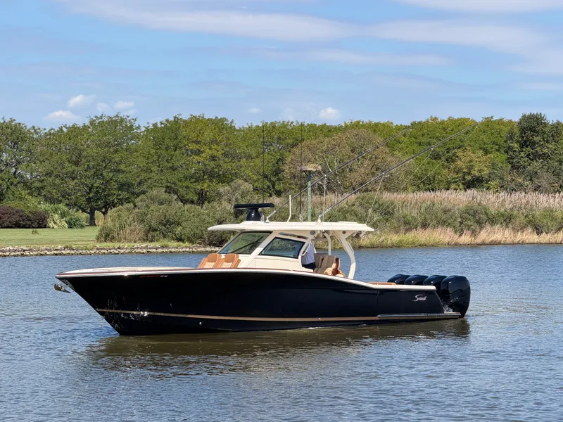 Slide: The Image of Scout 380 LXF 2019 - 7