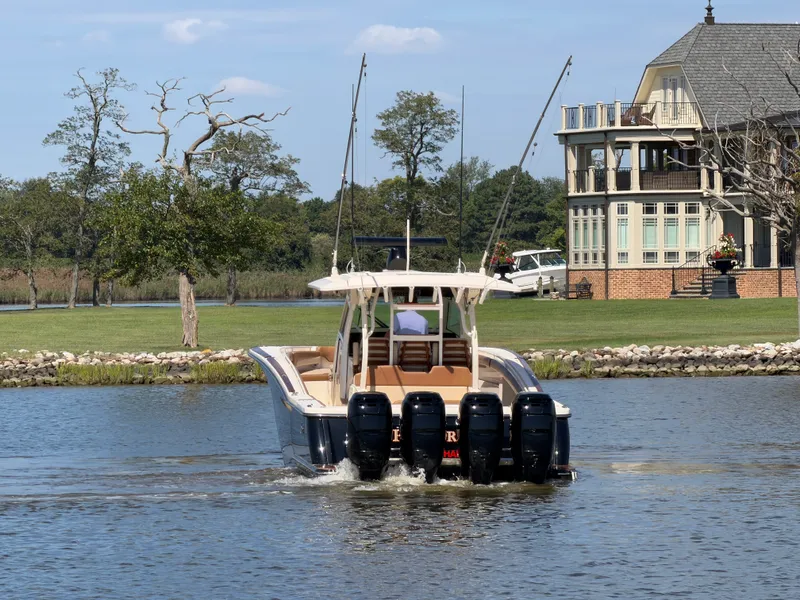 Slide: The Image of Scout 380 LXF 2019 - 4