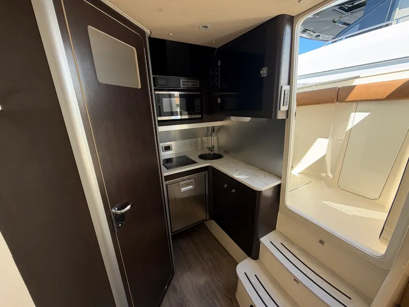 Slide: The Image of Scout 380 LXF 2019 - 27