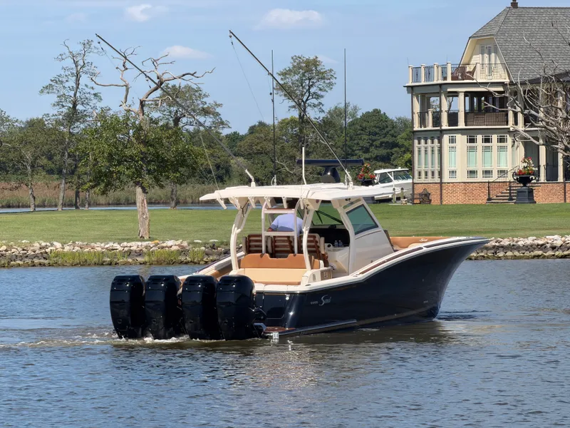 Slide: The Image of Scout 380 LXF 2019 - 3