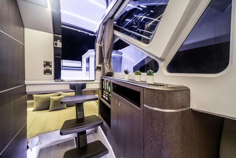 Slide: The Image of Galeon 325 GTO 2023 - 15