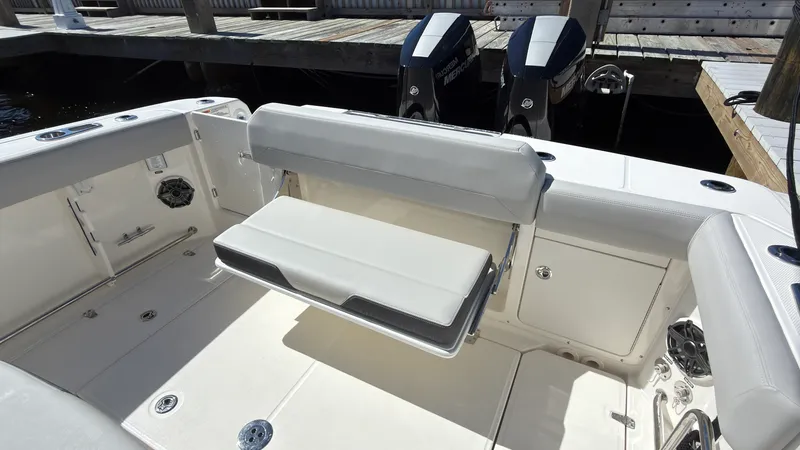 Slide: The Image of Boston Whaler 330 Outrage 2027 - 33