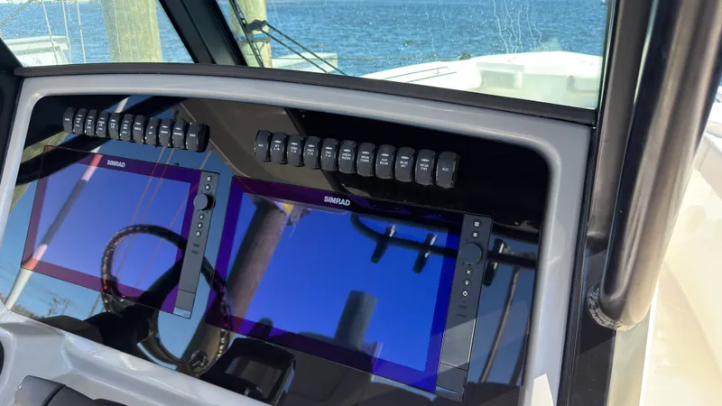 Slide: The Image of Boston Whaler 330 Outrage 2027 - 24