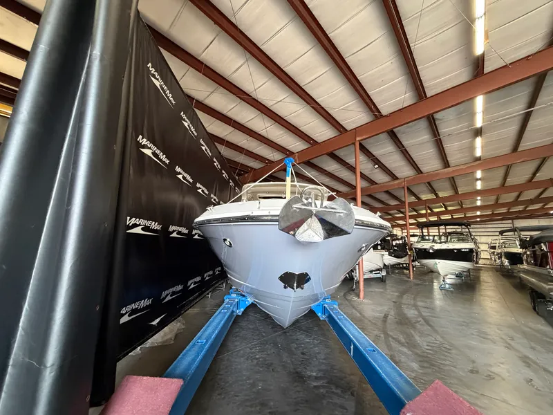 Slide: The Image of Sea Ray 350 SLX 2022 - 12
