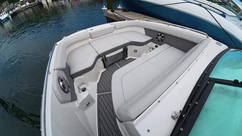 Slide: The Image of Sea Ray SDX 250 Outboard 2023 - 24