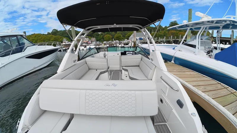 Slide: The Image of Sea Ray SDX 250 Outboard 2023 - 4