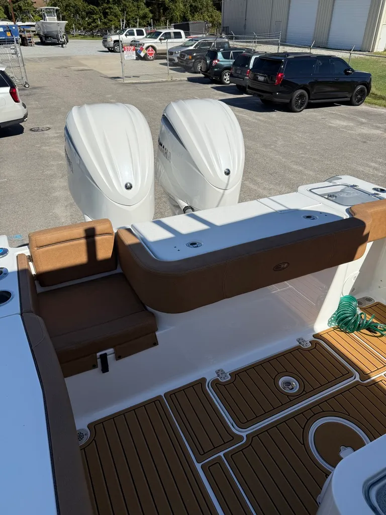 Slide: The Image of Sea Hunt Gamefish 30 FS 2022 - 10