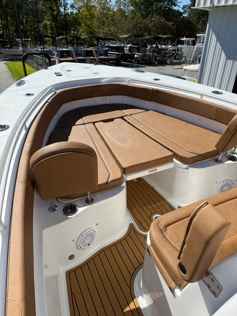 Slide: The Image of Sea Hunt Gamefish 30 FS 2022 - 3