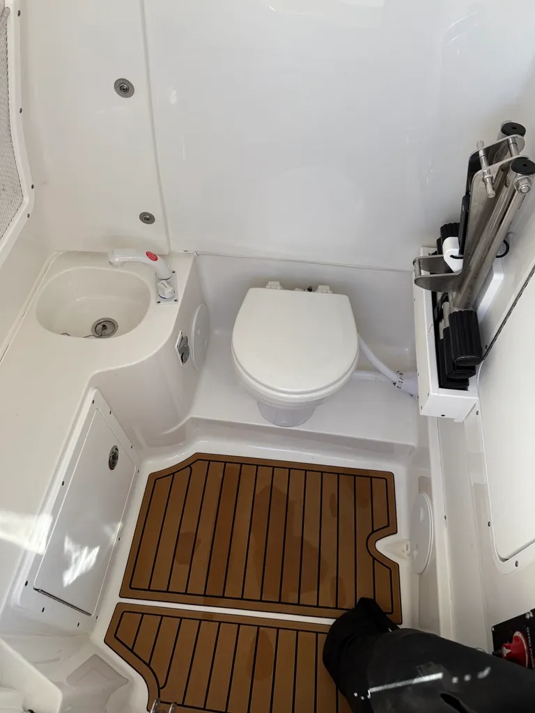 Slide: The Image of Sea Hunt Gamefish 30 FS 2022 - 5