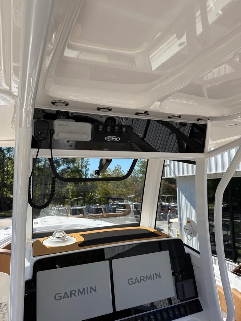 Slide: The Image of Sea Hunt Gamefish 30 FS 2022 - 8