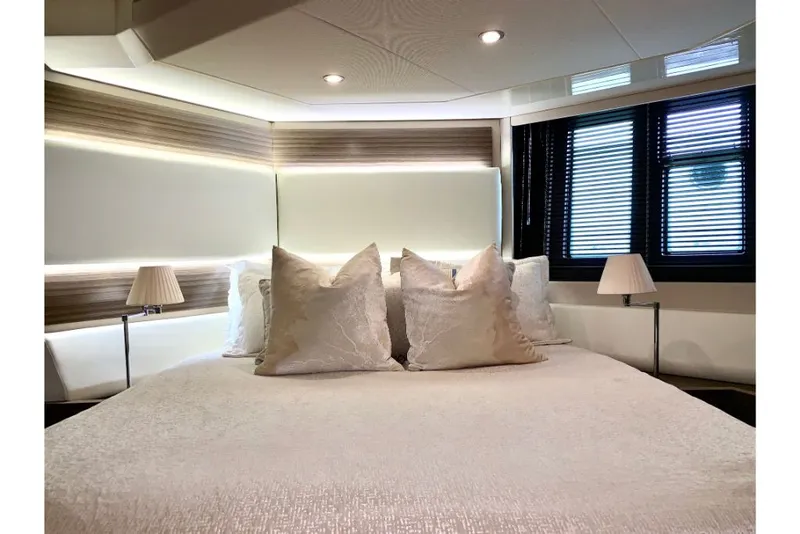 Slide: The Image of Azimut FLY 60 2016 - 63