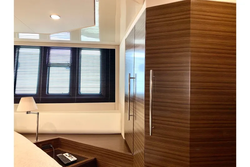 Slide: The Image of Azimut FLY 60 2016 - 65