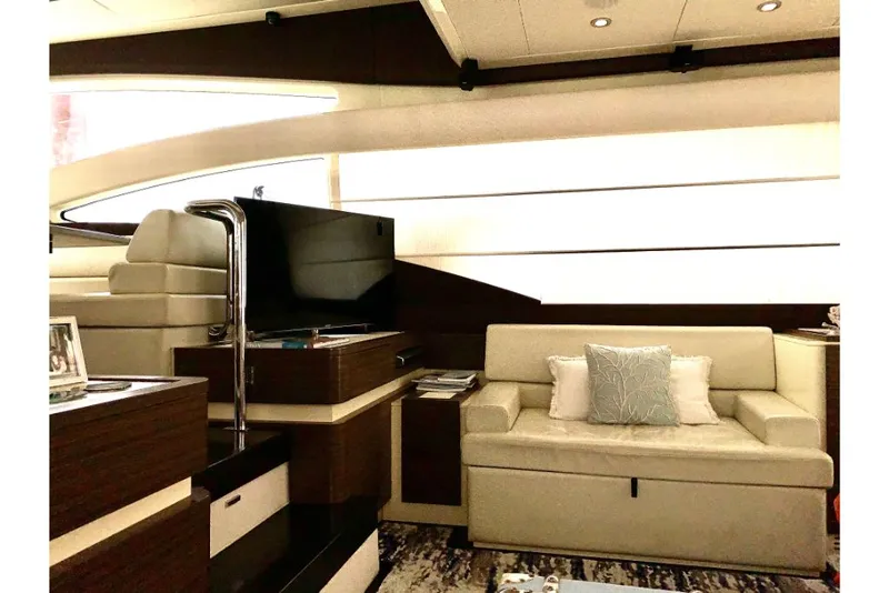 Slide: The Image of Azimut FLY 60 2016 - 26