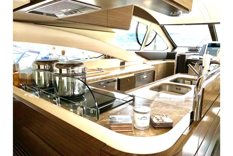 Slide: The Image of Azimut FLY 60 2016 - 30